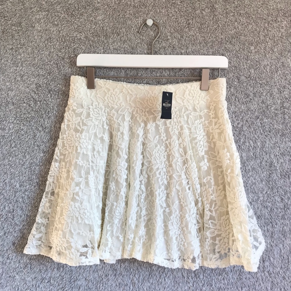 NWT Hollister Laced Floral Print Skirt Size L